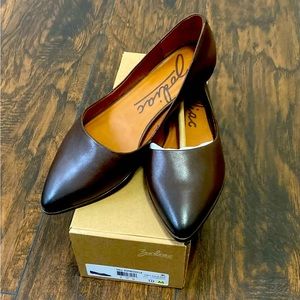 Brand New, Zodiac Hill Flats